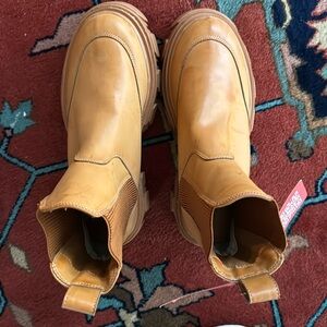 Farm Rio short boots. Caramel color with bead accents. Size 8/39.